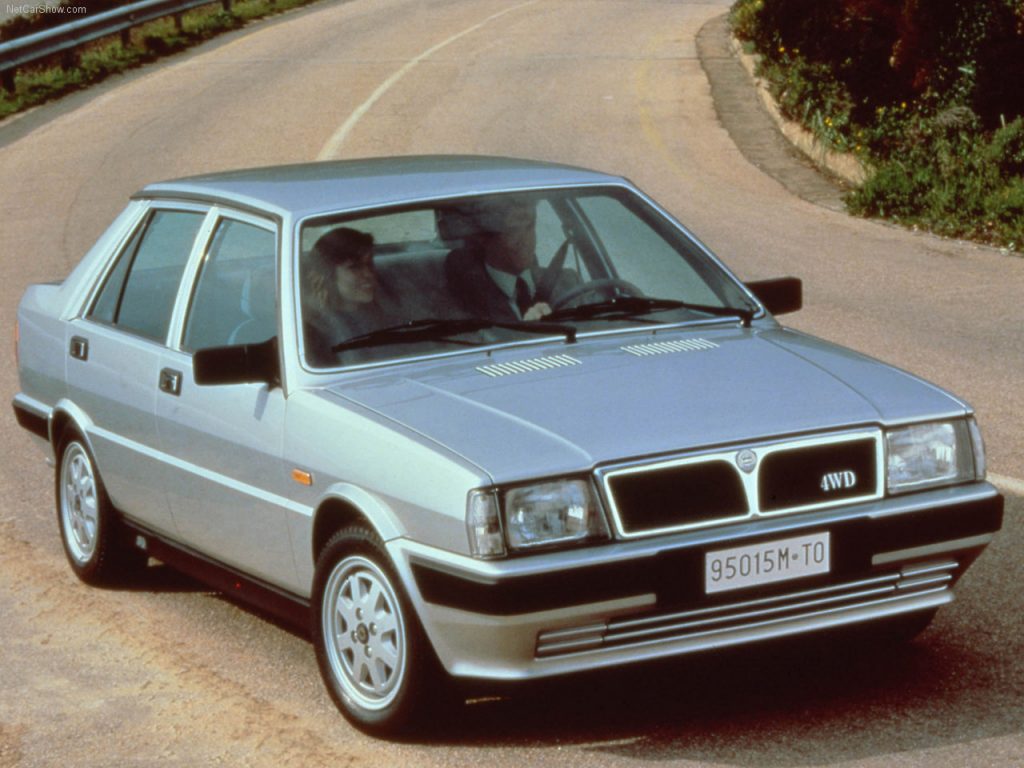 lancia prisma 4wd, lancia prisma 4x4, prisma 4wd, lancia prisma deportivo, lancia hf, lancia prisma turbo, lancia prisma tracción total, lancia prisma 1986 4wd, lancia prisma 4wd historia, lancia prisma 4wd características, lancia prisma 4wd ficha técnica, lancia prisma 4wd prestaciones, lancia prisma 4wd curiosidades, lancia prisma 4wd sonido motor, lancia prisma 4wd interior, lancia prisma 4wd exterior, lancia prisma 4wd mantenimiento, lancia prisma 4wd fiabilidad, lancia prisma 4wd restauración, lancia prisma 4wd coleccionistas, lancia prisma 4wd clásico moderno, historia del lancia prisma 4wd, evolución del lancia prisma deportivo, diferencias entre lancia prisma 4wd y prisma ie, lancia prisma 4wd frente al audi 80 quattro, lancia prisma 4wd vs ford sierra xr4x4, por qué el lancia prisma 4wd es un coche de culto, curiosidades del lancia prisma 4wd, berlinas compactas deportivas, coches italianos deportivos, coches de los 80, tracción total clásica, 4x4 deportivo clásico, coches icónicos de lancia, coches de culto, coches con alma, lancia competición, grupo b era transición