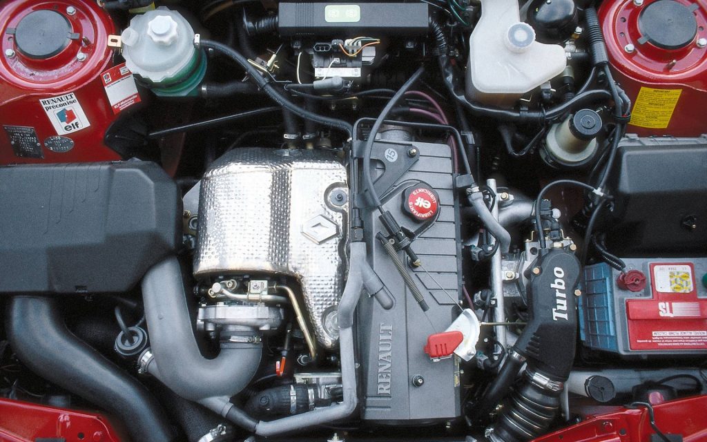 renault 21 turbo, r21 turbo, renault 21 deportivo, renault turbo clásico, renault 21 turbo historia, renault 21 turbo características, renault 21 turbo ficha técnica, renault 21 turbo prestaciones, renault 21 turbo curiosidades, renault 21 turbo sonido motor, renault 21 turbo interior, renault 21 turbo exterior, renault 21 turbo restauración, renault 21 turbo coleccionistas, renault 21 turbo clásico moderno, renault 21 turbo mantenimiento, renault 21 turbo fiabilidad, renault 21 turbo fase 1, renault 21 turbo fase 2, renault 21 turbo quadra, diferencias entre renault 21 turbo fase 1 y fase 2, renault 21 turbo frente al ford sierra cosworth, renault 21 turbo vs bmw m3 e30, historia del renault 21 turbo, evolución del renault 21 turbo, por qué el renault 21 turbo es un coche de culto, curiosidades del renault 21 turbo, coches franceses deportivos, coches de los 80, coches de los 90, berlinas deportivas clásicas, turbo clásico, coches icónicos de renault, coches de culto, coches con alma, renault sport, renault competición, grupo a