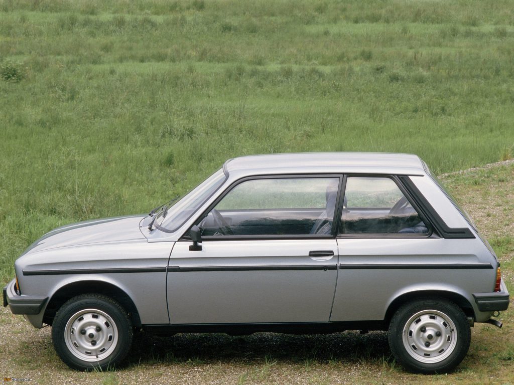 citroën lna, citroen lna, citroën lna clásico, citroën lna deportivo, citroën lna 652, citroën lna 1124, citroën lna historia, citroën lna características, citroën lna ficha técnica, citroën lna curiosidades, citroën lna interior, citroën lna exterior, citroën lna restauración, citroën lna mantenimiento, citroën lna fiabilidad, citroën lna coleccionistas, citroën lna clásico moderno, historia del citroën lna, evolución del citroën lna, diferencias entre citroën lna y peugeot 104, citroën lna frente al seat panda, por qué el citroën lna es un coche de culto, curiosidades del citroën lna, coches franceses clásicos, coches urbanos de los 70, coches urbanos de los 80, utilitarios clásicos, coches icónicos de citroën, grupo psa, coches de culto, coches con alma, coches ligeros clásicos