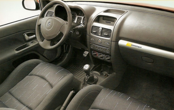 renault clio sport team, clio sport team, clio ii sport team, renault clio rs sport team, clio sport team 172, clio sport team historia, clio sport team características, clio sport team ficha técnica, clio sport team prestaciones, clio sport team curiosidades, clio sport team sonido motor, clio sport team interior, clio sport team exterior, clio sport team mantenimiento, clio sport team fiabilidad, clio sport team coleccionistas, clio sport team clásico moderno, historia del clio sport team, evolución del clio rs, diferencias entre clio sport team y clio ragnotti, clio sport team frente al peugeot 206 gti, clio sport team vs ford fiesta st, por qué el clio sport team es un coche de culto, curiosidades del clio sport team, coches franceses deportivos, coches de los 2000, hot hatch, hatchback deportivo, coches icónicos de renault, coches de culto, coches con alma, renault sport, compactos deportivos clásicos