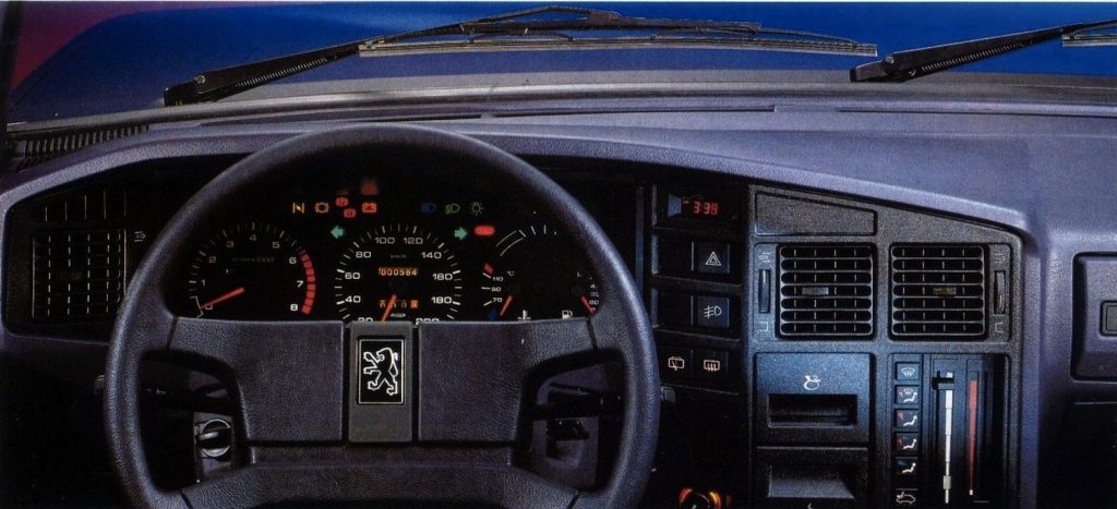 peugeot 505 v6, peugeot 505 deportivo, peugeot 505 v6 injection, peugeot 505 berlina, peugeot v6 clásico, peugeot 505 tracción trasera, peugeot 505 años 80, peugeot 505 v6 historia, peugeot 505 v6 características, peugeot 505 v6 ficha técnica, peugeot 505 v6 prestaciones, peugeot 505 v6 curiosidades, peugeot 505 v6 sonido motor, peugeot 505 v6 interior, peugeot 505 v6 exterior, peugeot 505 v6 mantenimiento, peugeot 505 v6 fiabilidad, peugeot 505 v6 restauración, peugeot 505 v6 coleccionistas, peugeot 505 v6 clásico moderno, historia del peugeot 505 v6, evolución del peugeot 505, diferencias entre peugeot 505 v6 y 505 turbo, peugeot 505 v6 frente al renault 25 v6, peugeot 505 v6 vs bmw 528i e28, por qué el peugeot 505 v6 es un coche de culto, curiosidades del peugeot 505 v6, berlinas deportivas francesas, coches franceses deportivos, coches de los 80, coches de los 90, v6 atmosférico clásico, tracción trasera clásica, coches icónicos de peugeot, coches de culto, coches con alma, peugeot clásico, berlinas deportivas clásicas