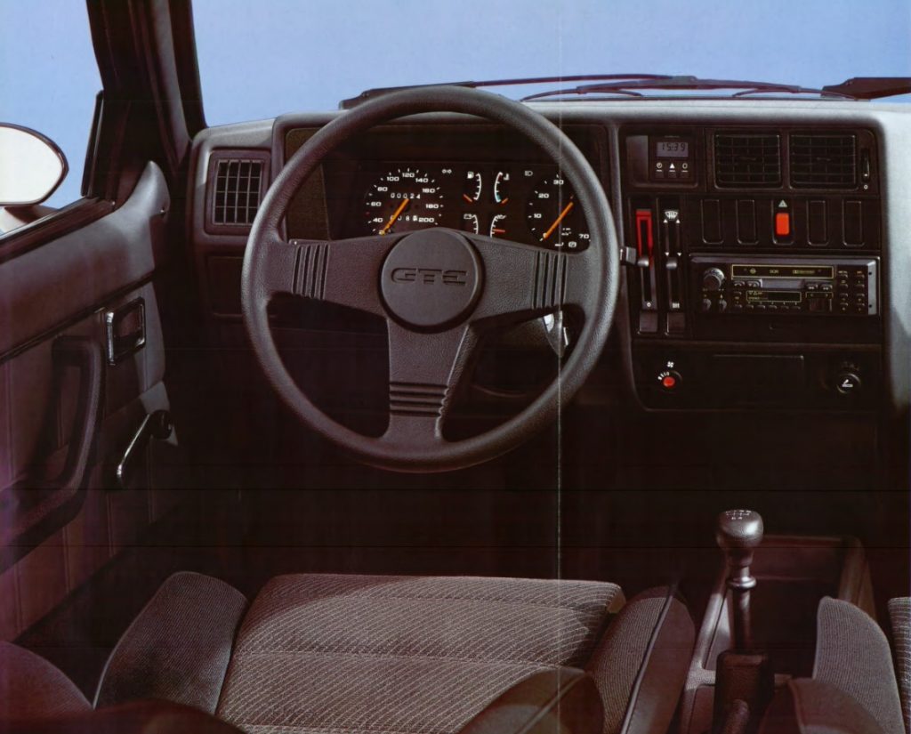 opel kadett gte, opel kadett d gte, kadett gte cuarta generación, opel kadett deportivo, opel gte, opel kadett d sport, opel kadett tracción delantera, opel kadett años 80, opel kadett gte historia, opel kadett gte características, opel kadett gte ficha técnica, opel kadett gte prestaciones, opel kadett gte curiosidades, opel kadett gte sonido motor, opel kadett gte interior, opel kadett gte exterior, opel kadett gte restauración, opel kadett gte mantenimiento, opel kadett gte fiabilidad, opel kadett gte coleccionistas, opel kadett gte clásico moderno, historia del opel kadett gte d, evolución del opel kadett deportivo, diferencias entre kadett gte y kadett sr, opel kadett gte frente al volkswagen golf gti mk1, por qué el opel kadett gte es un coche de culto, curiosidades del opel kadett gte, coches alemanes deportivos, coches de los 80, hot hatch clásico, hatchback deportivo, coches icónicos de opel, opel motorsport, coches de culto, coches con alma, compactos deportivos clásicos