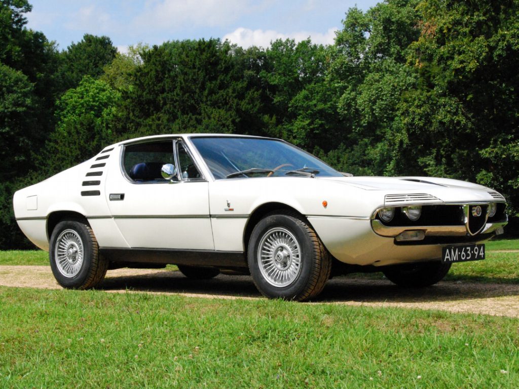alfa romeo montreal, montreal alfa romeo, alfa montreal v8, alfa romeo montreal clásico, alfa romeo montreal bertone, alfa romeo deportivo clásico, alfa romeo v8 clásico, alfa romeo montreal historia, alfa romeo montreal características, alfa romeo montreal ficha técnica, alfa romeo montreal prestaciones, alfa romeo montreal curiosidades, alfa romeo montreal sonido motor, alfa romeo montreal interior, alfa romeo montreal exterior, alfa romeo montreal restauración, alfa romeo montreal mantenimiento, alfa romeo montreal fiabilidad, alfa romeo montreal coleccionistas, alfa romeo montreal clásico moderno, historia del alfa romeo montreal, evolución del alfa romeo montreal, diseño bertone alfa romeo, alfa romeo montreal frente al ferrari 308 gtb, por qué el alfa romeo montreal es un coche de culto, curiosidades del alfa romeo montreal, coches italianos deportivos, coches de los 70, gran turismo italiano clásico, v8 atmosférico clásico, coches icónicos de alfa romeo, coches de culto, coches con alma, alfa romeo motorsport, coupé italiano clásico, deportivos clásicos italianos