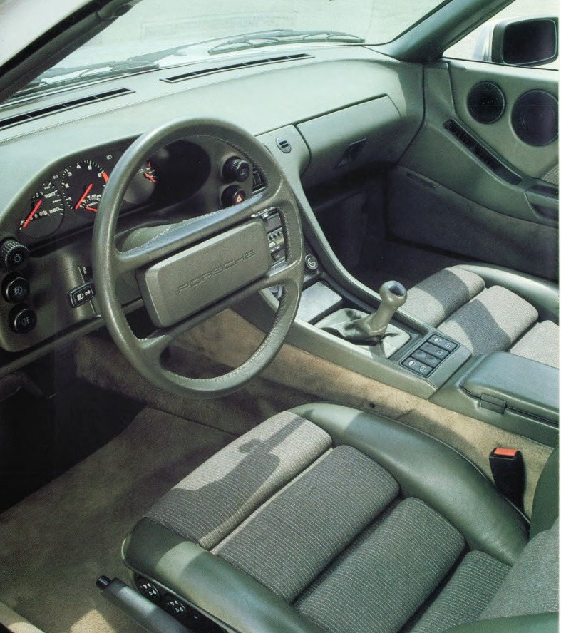 porsche 928 s, porsche 928, porsche 928 v8, porsche 928 clásico, porsche gran turismo clásico, porsche 928 deportivo, porsche 928 s historia, porsche 928 s características, porsche 928 s ficha técnica, porsche 928 s prestaciones, porsche 928 s curiosidades, porsche 928 s sonido motor, porsche 928 s interior, porsche 928 s exterior, porsche 928 s mantenimiento, porsche 928 s fiabilidad, porsche 928 s restauración, porsche 928 s coleccionistas, porsche 928 s clásico moderno, historia del porsche 928 s, evolución del porsche 928, diferencias entre porsche 928 y 928 s4, porsche 928 s frente al ferrari 308 gtb, porsche 928 s vs mercedes 560 sec, por qué el porsche 928 s es un coche de culto, curiosidades del porsche 928 s, gran turismo alemán, coches alemanes deportivos, coches de los 80, coches de los 90, v8 atmosférico clásico, tracción trasera clásica, coches icónicos de porsche, coches de culto, coches con alma, porsche transaxle, deportivos clásicos alemanes